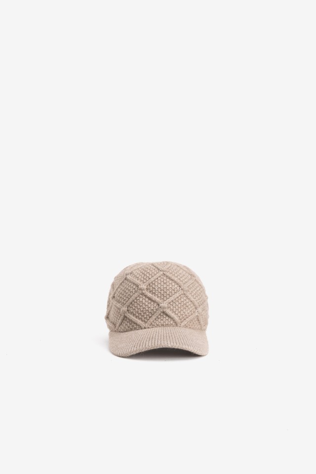 Chunky Knit Brown Cap