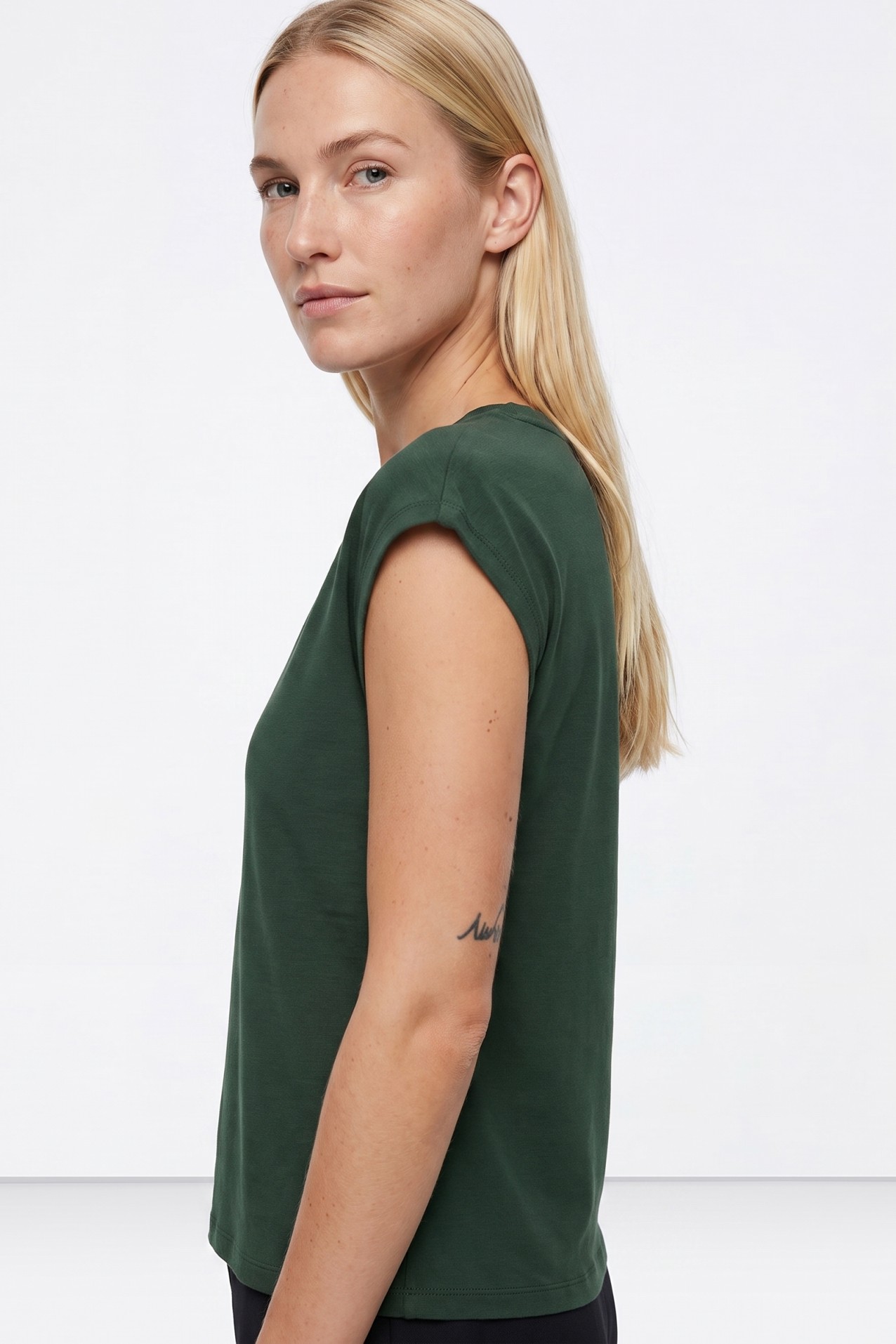 Camiseta verde oscuro b�sica