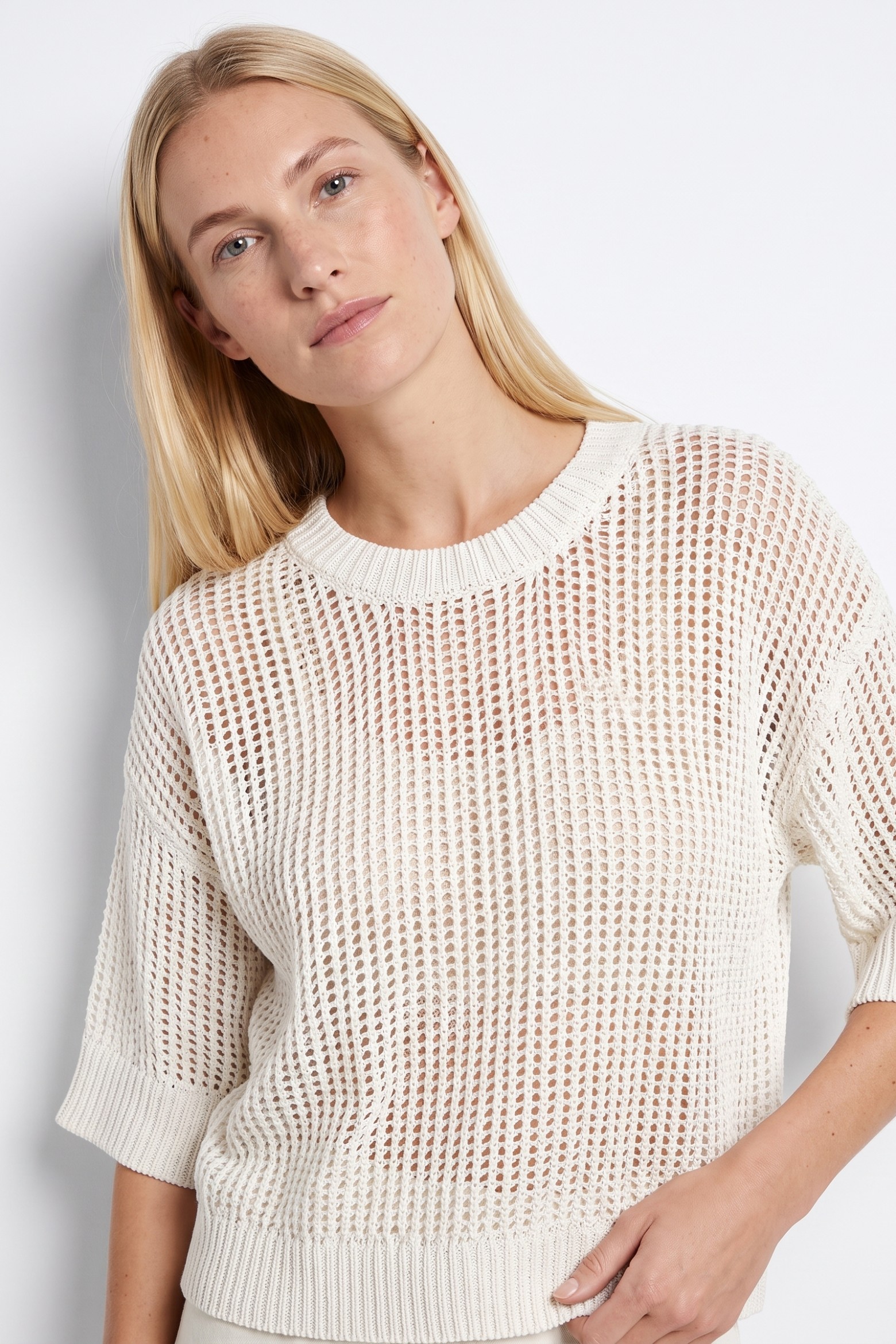 Camisola curta em cru