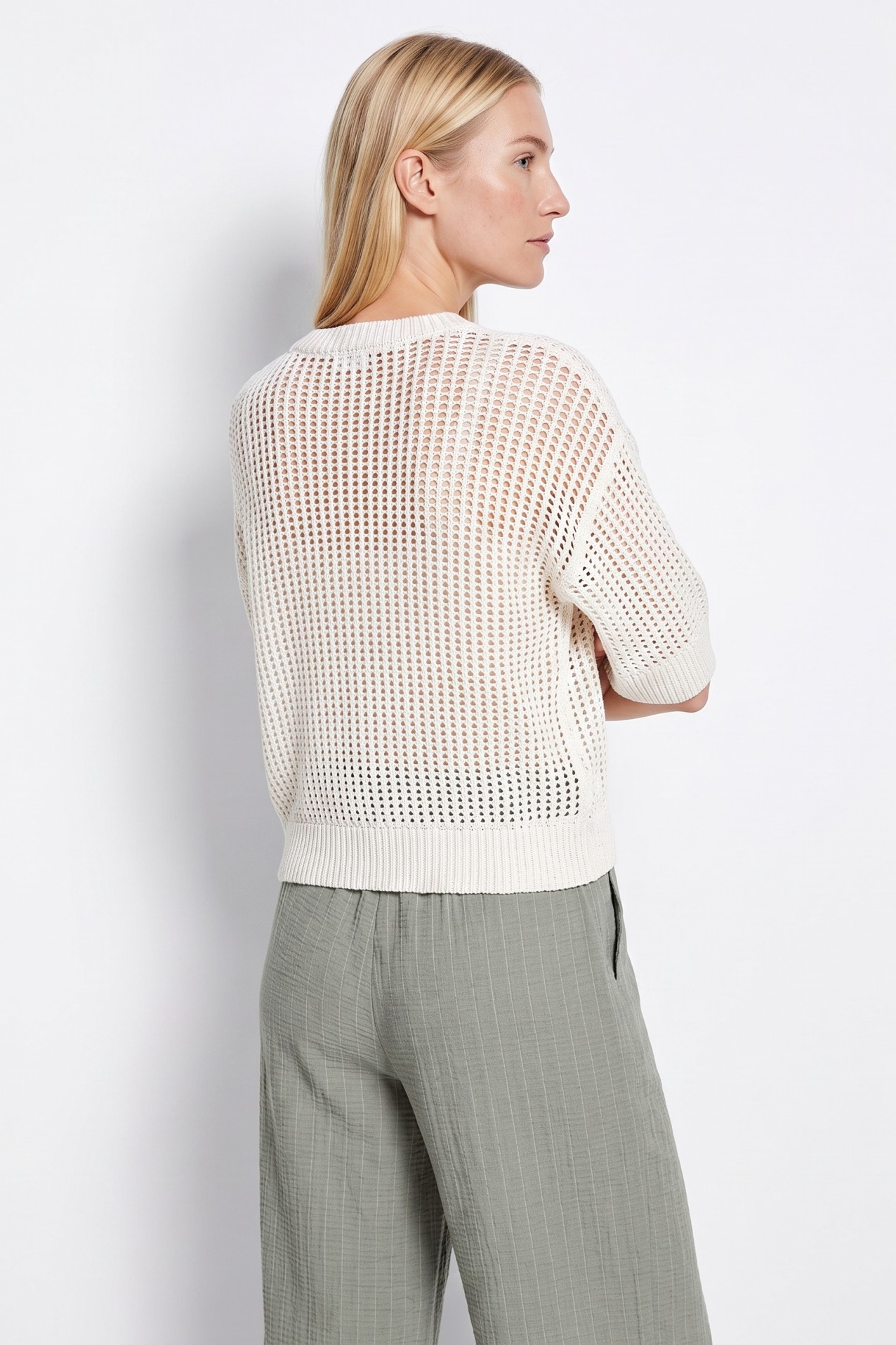 Camisola curta em cru