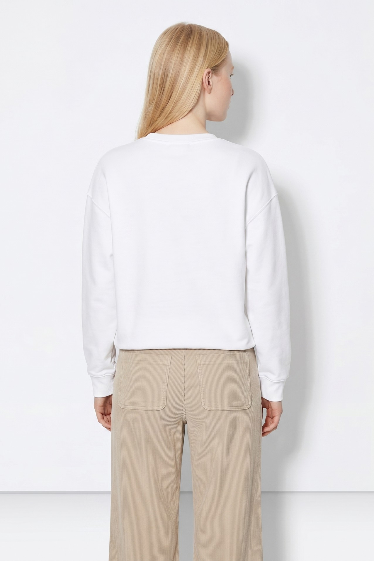 Sweatshirt branca vibe retro