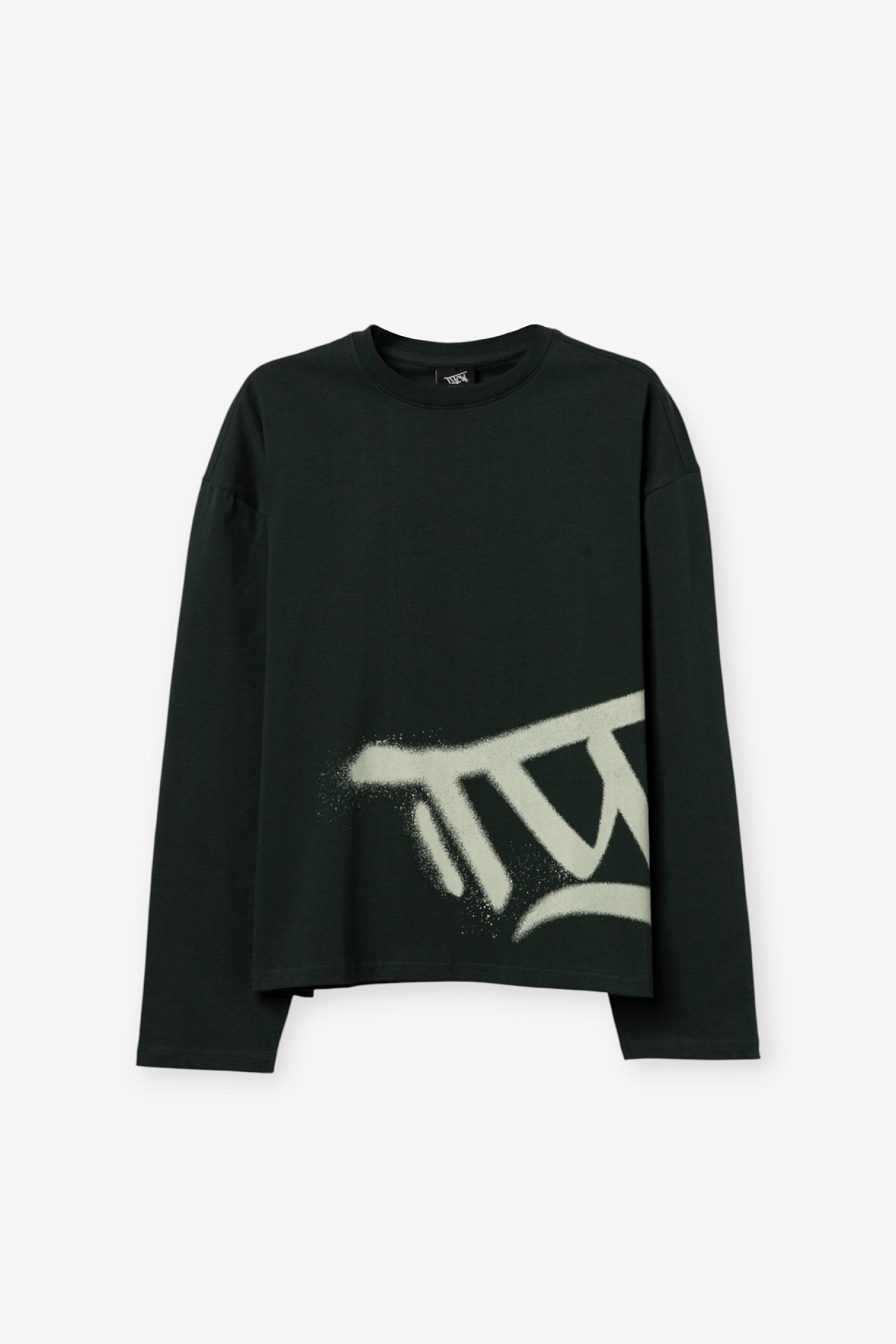 Camiseta negra manga larga graffiti