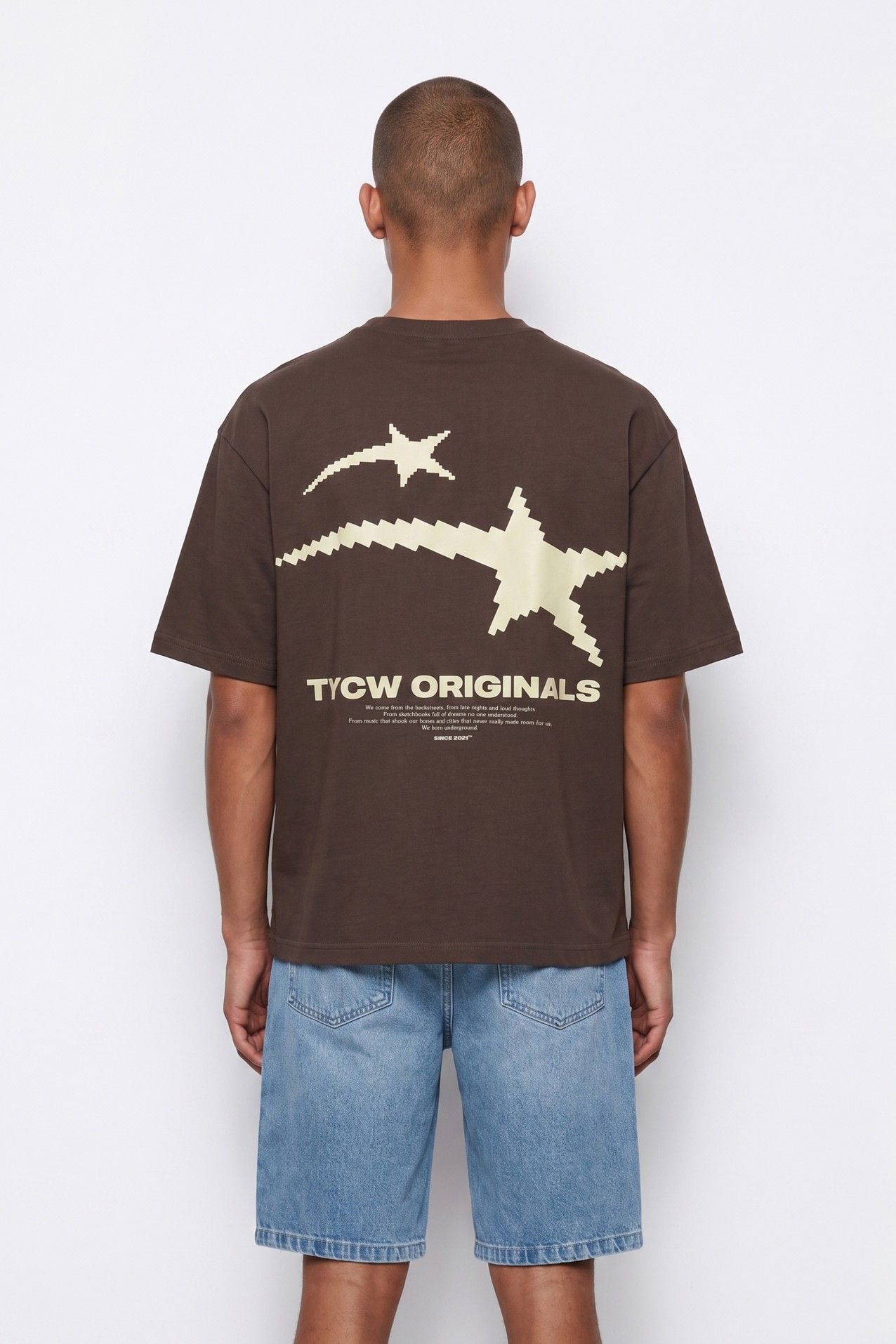 T-shirt chocolate oversized