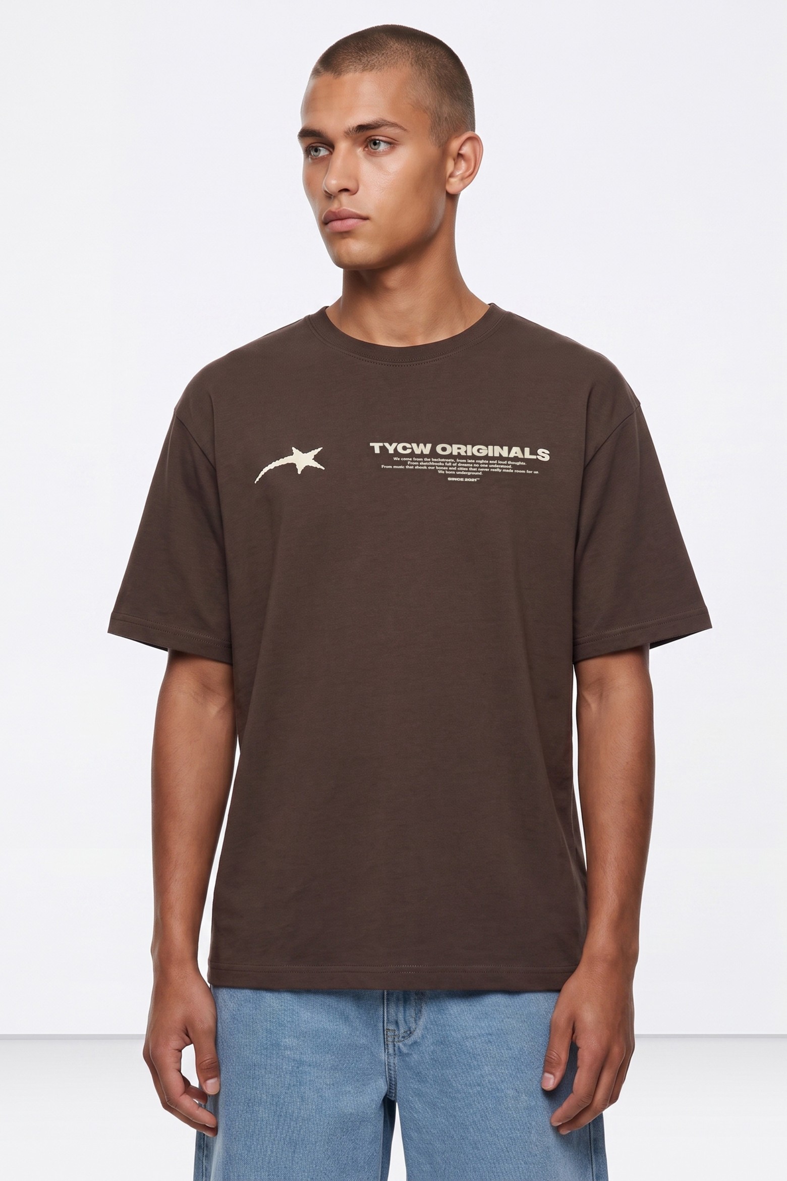 T-shirt chocolate oversized