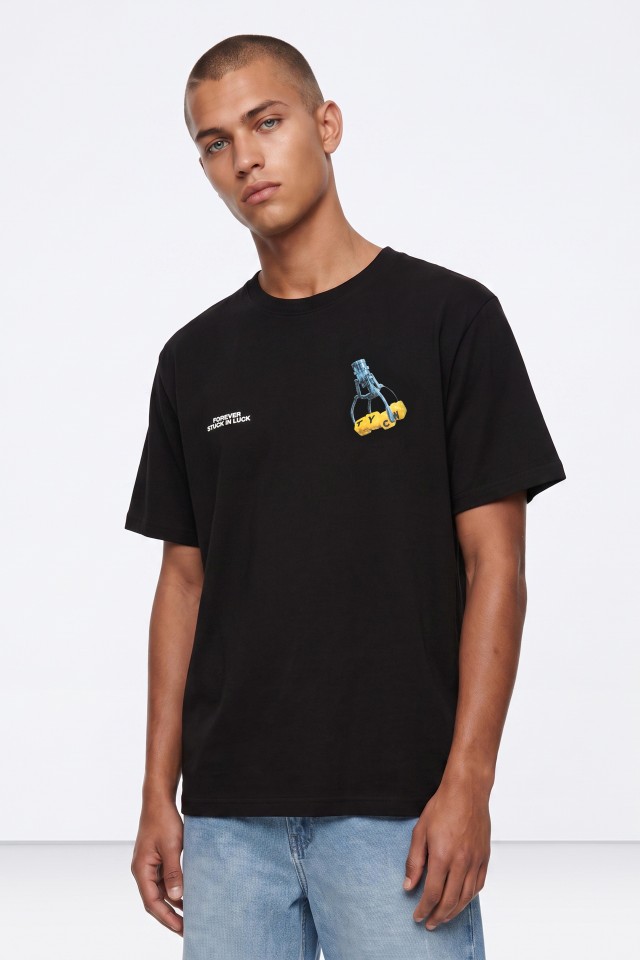 Black Retro Graphic T-shirt