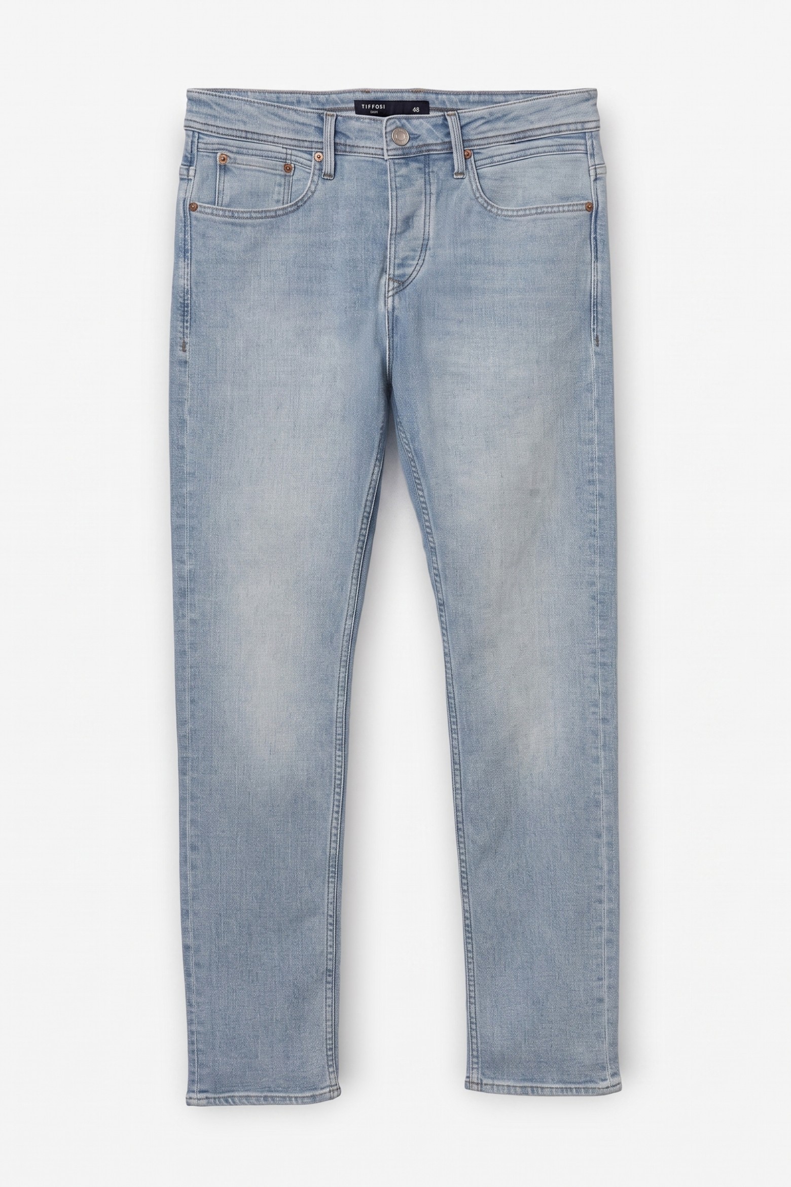 Jeans azul claro tapered