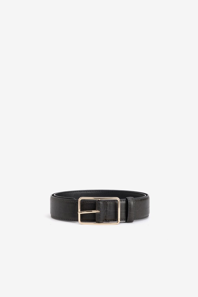 Cinto Preto com Fivela