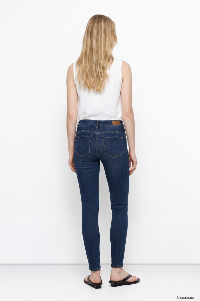 Jeans skinny azul escuro Jeans skinny azul escuro