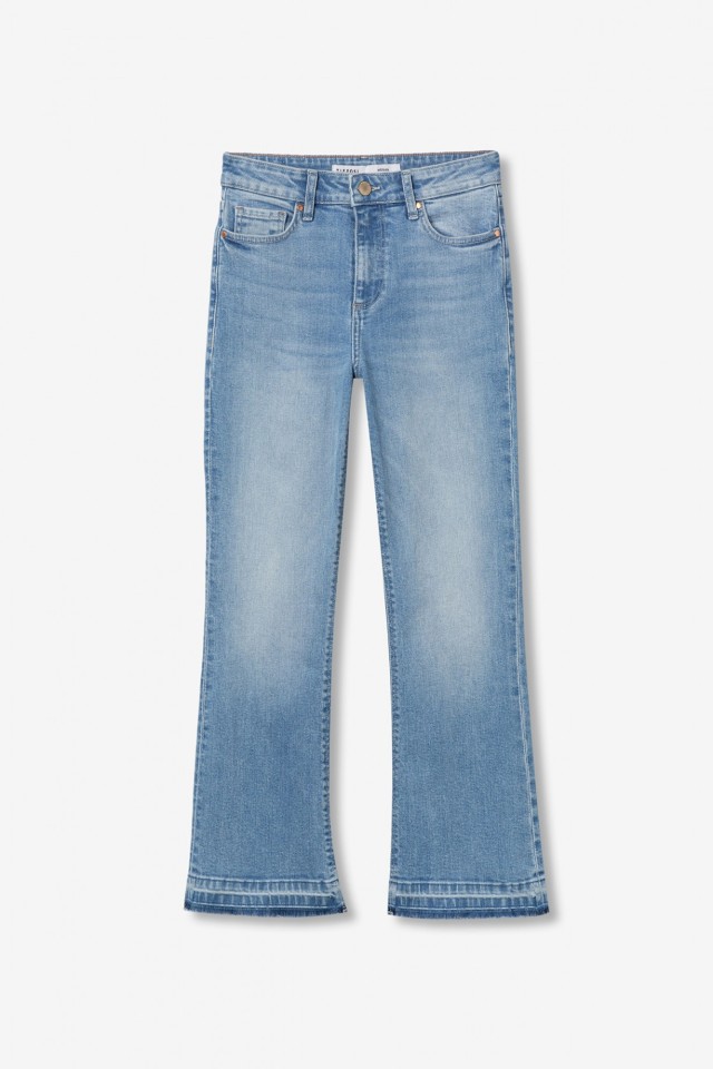 Light Blue Cropped Jeans Light Blue Cropped Jeans