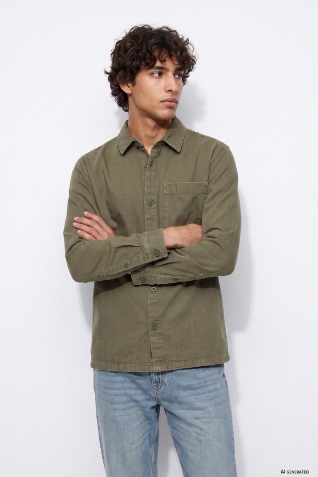 Camisa bege manga comprida