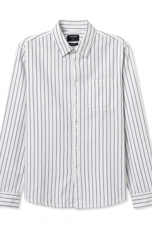 Camisa blanca rayas negras Camisa blanca rayas negras