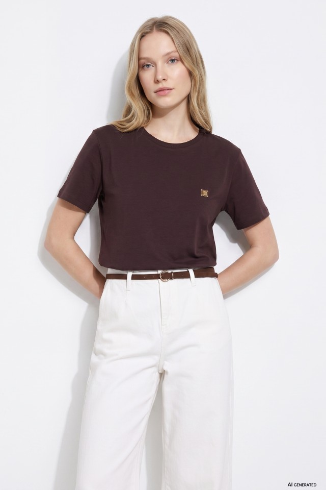 Camiseta marr�n manga corta