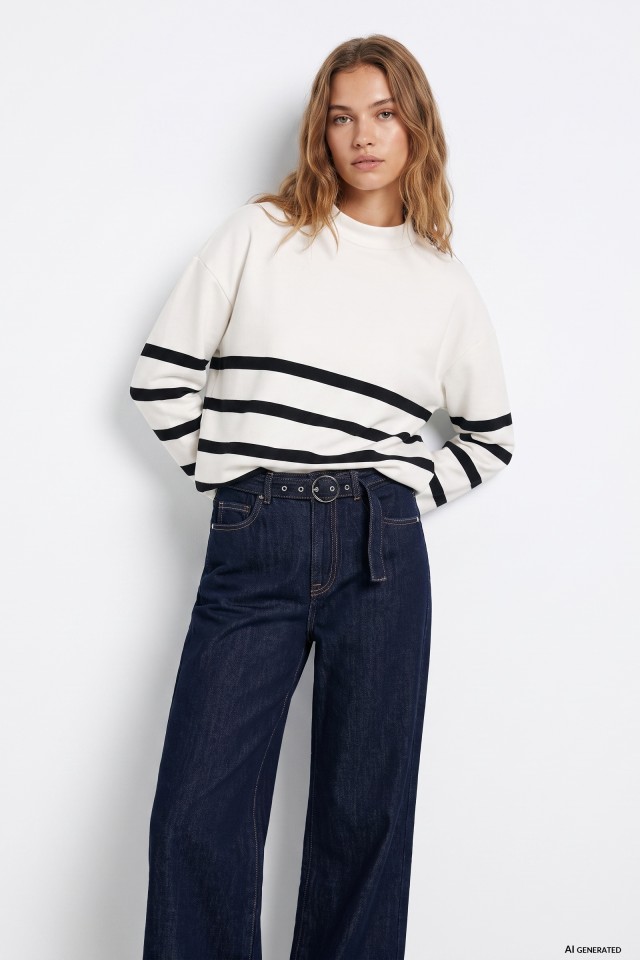 Camisola riscas oversize branca