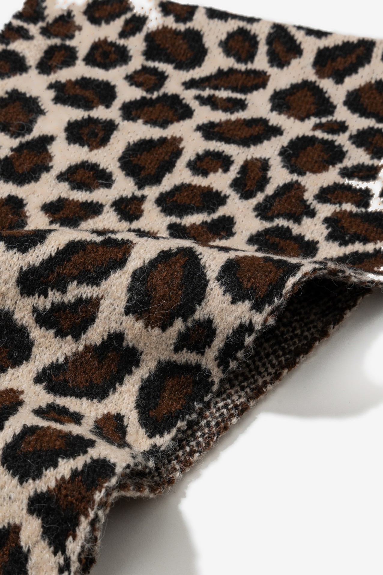 Len�o triangular animal print