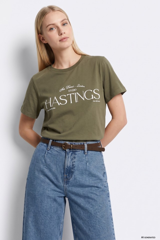 T-shirt verde com logo