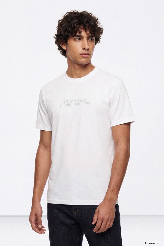 Camiseta blanca corte relaxed Camiseta blanca corte relaxed