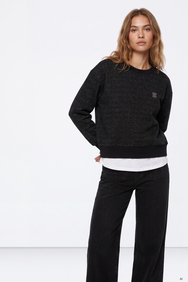 Black Sweatshirt