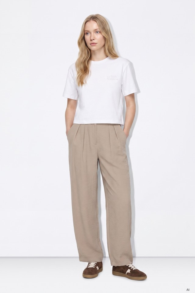 Pantal�n beige corte ancho