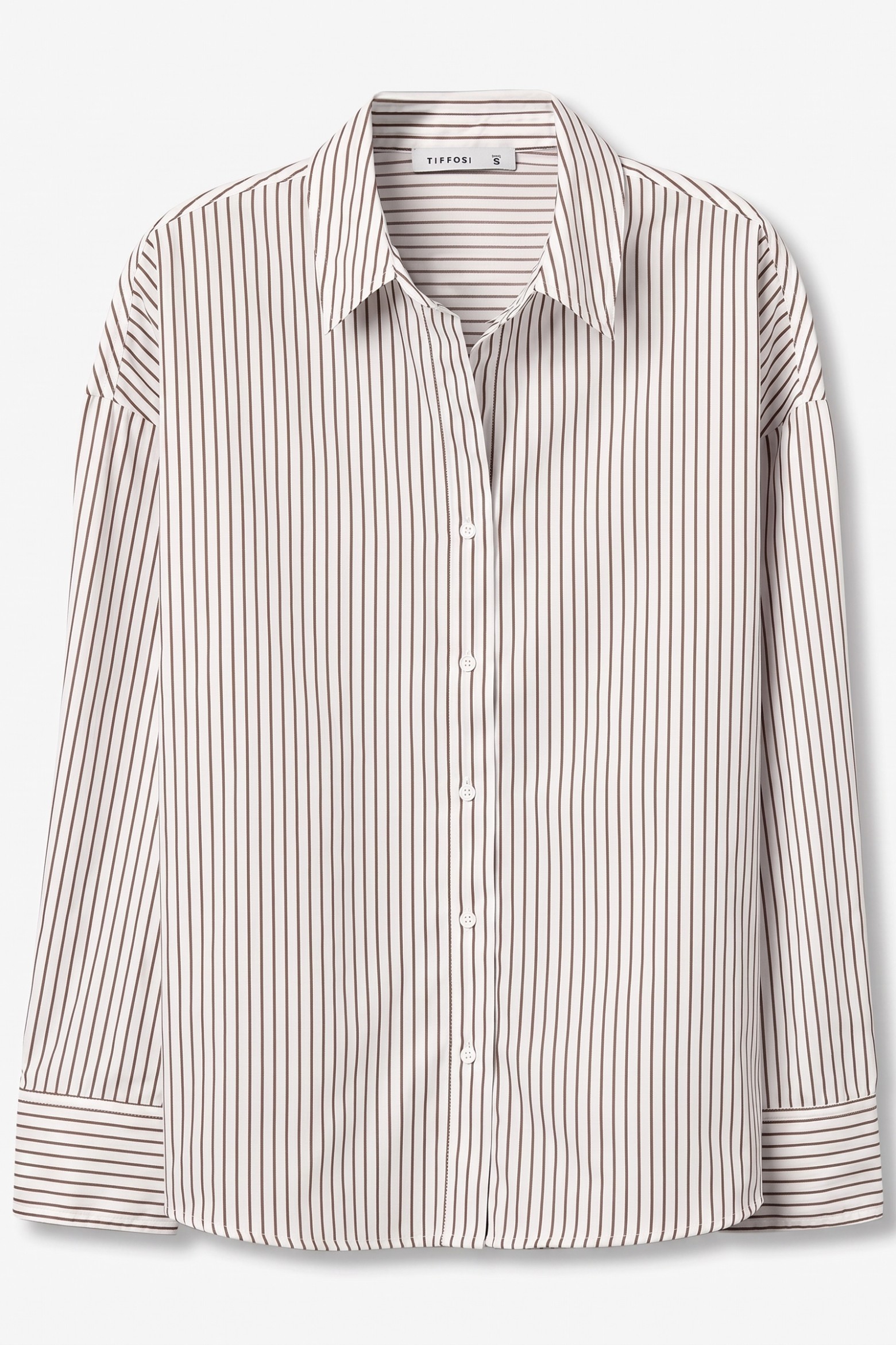 Camisa beige con rayas finas