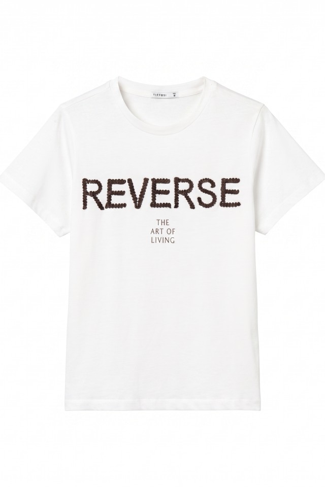 Camiseta blanca mensaje frontal Camiseta blanca mensaje frontal
