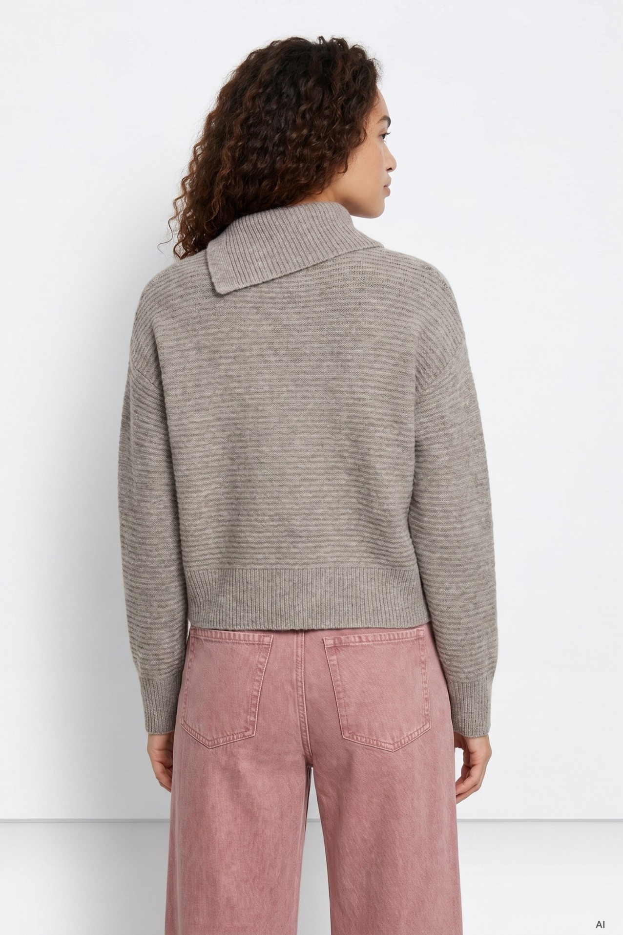 Jersey beige cuello asimétrico